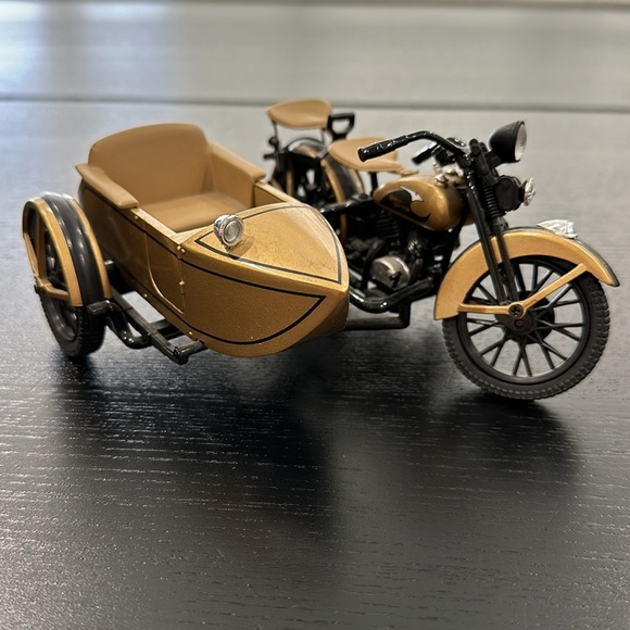 Harley-Davidson Numbered Limited Edition 1933 Motorcycle Sidecar Ultra Edition - Picture 3 of 14